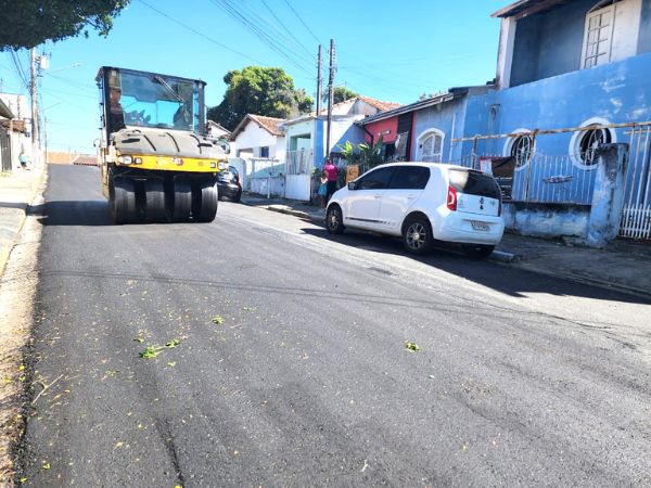 Recapeamento asfáltico melhora mobilidade de diversas ruas do Campo Alegre