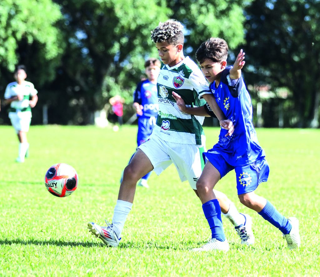 Pinda FC estreia novas categorias com vitórias emocionantes sobre São José