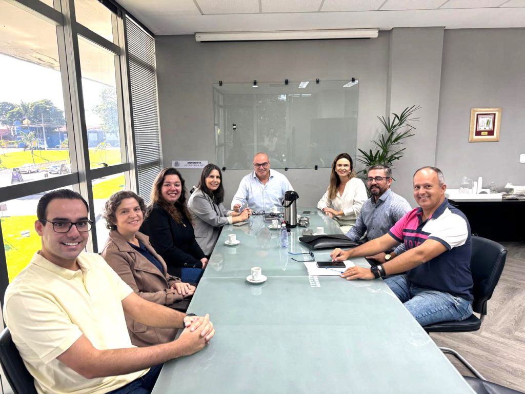 Prefeitura de Guararema visita Pinda e conhece ações de inovação e tecnologia