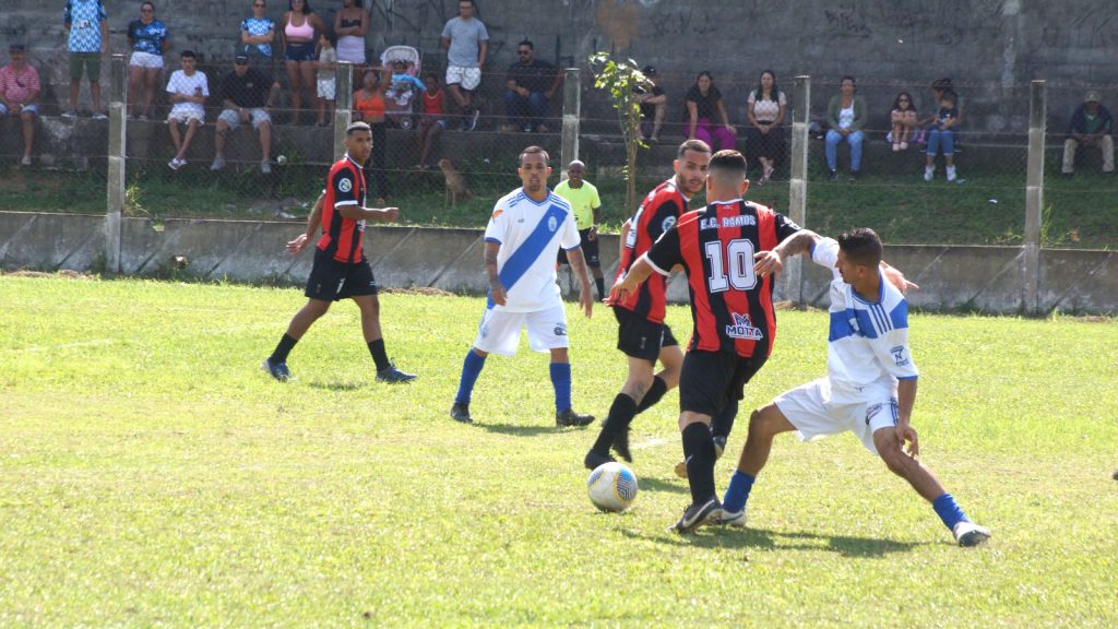 Futebol de Pinda tem semifinais na segunda divisão e nas categorias de base