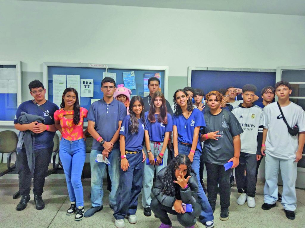 Visita do Ensino Médio da ‘José Wadie Milad’ à UNESP aproxima estudantes da Universidade e suas oportunidades