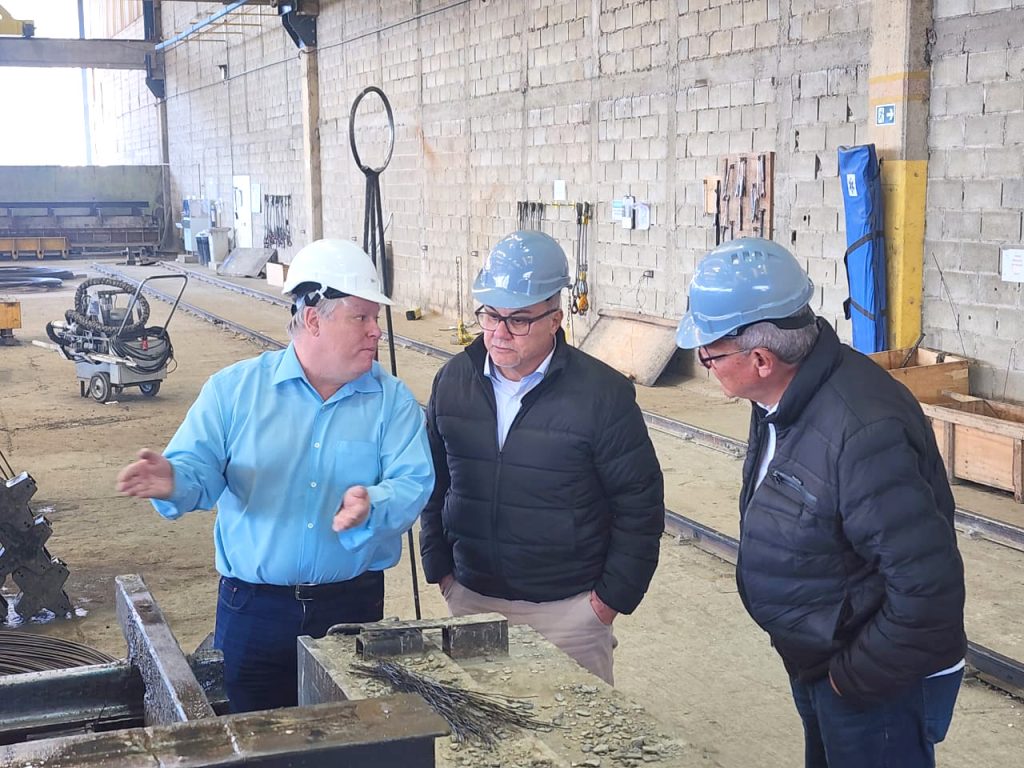 Prefeitura visita Foá Engenharia, empresa referência em estaca pré-moldada em concreto armado