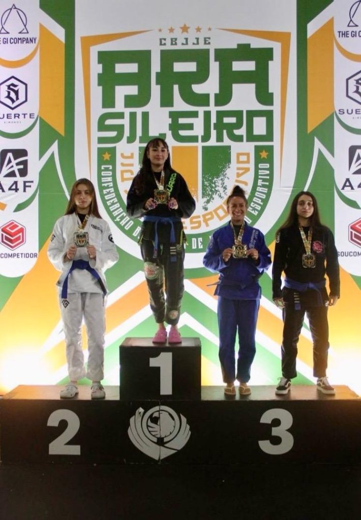 Atleta de Pindamonhangaba conquista bicampeonato brasileiro de jiu-jítsu