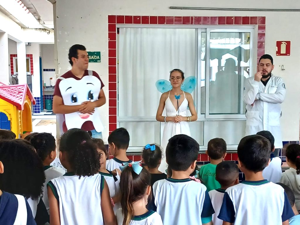 Prefeitura promove ação de saúde bucal na Escola Franco Montoro
