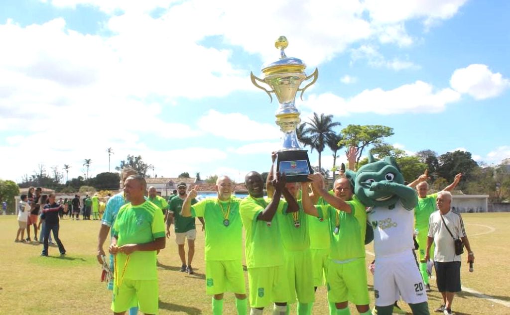 É campeão: Sabatinão e Ferroviária comemoram título conquistado no domingo