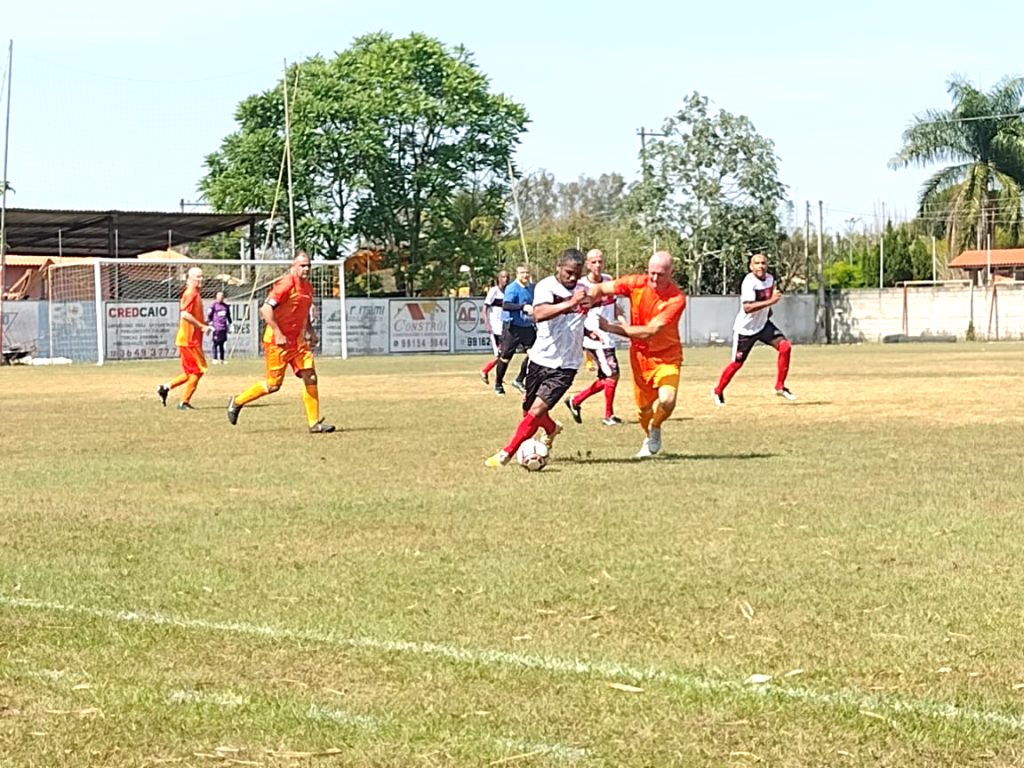 Domingo tem rodada decisiva no futebol amador de Pindamonhangaba