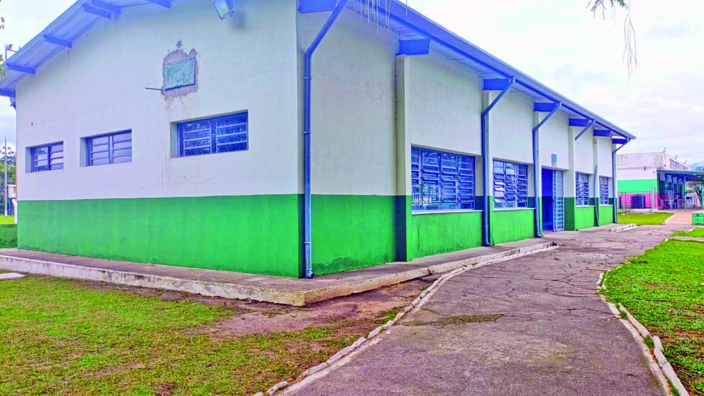 Semelp realiza ações contínuas de manutenção e zeladoria no Centro Esportivo “Zito”