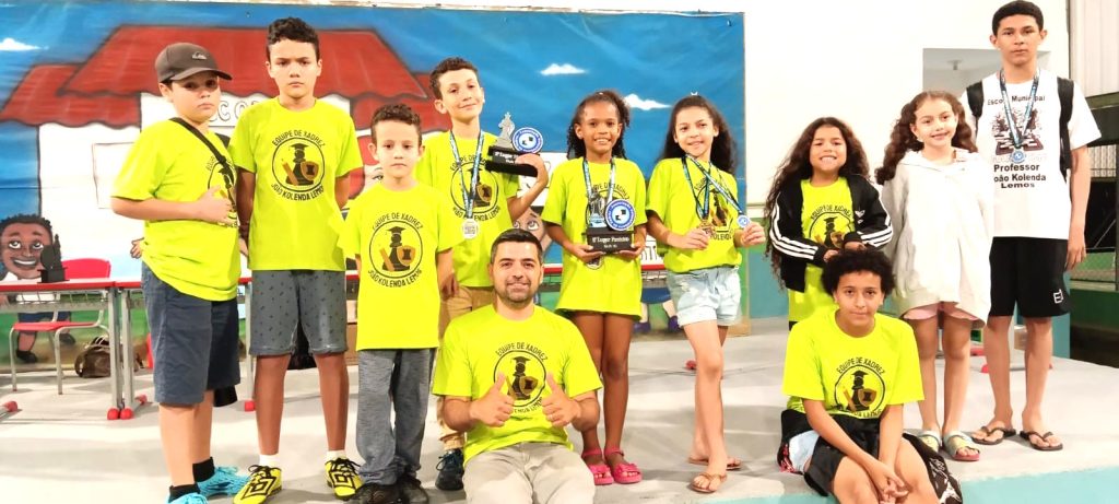 Escola João Kolenda Lemos sedia etapa final do Circuito Valeparaibano de Xadrez Escolar 2025 e celebra desempenho dos alunos