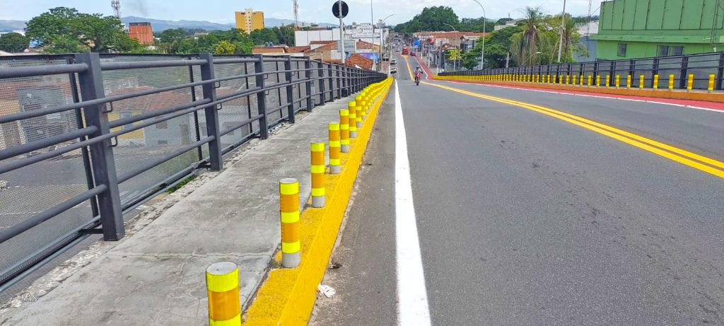 Força-tarefa deixa a cidade mais bonita e atrativa para as festividades de fim de ano