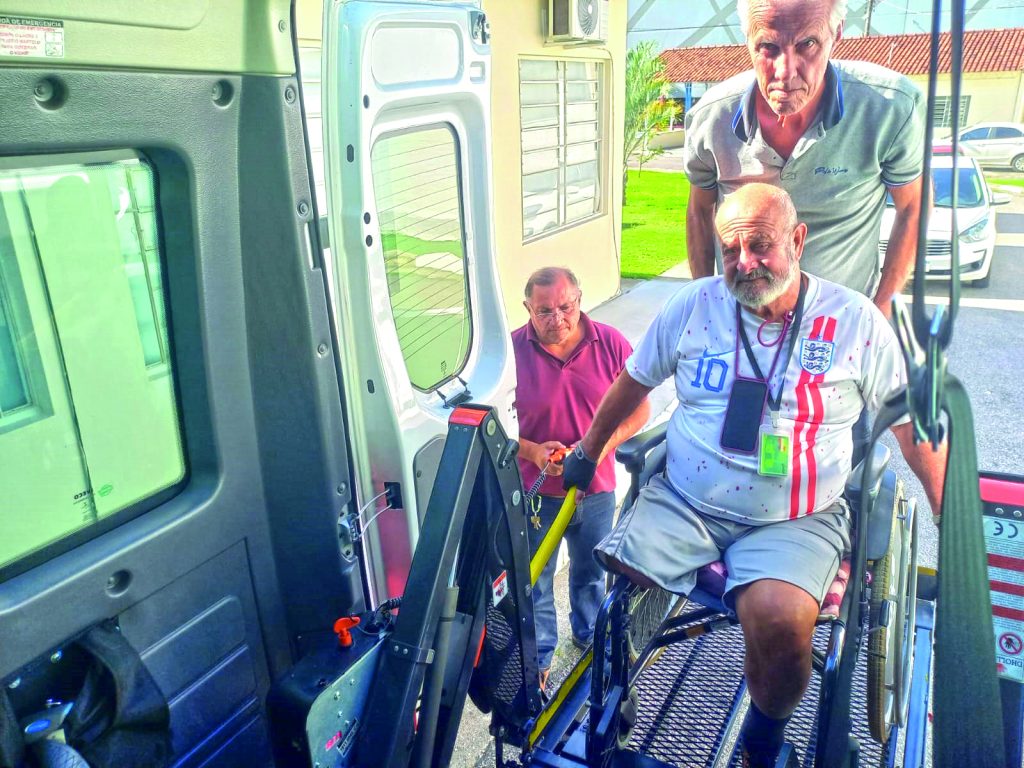 Pinda vai fechar 2025 com atendimento inédito de 51 mil pessoas no transporte da saúde