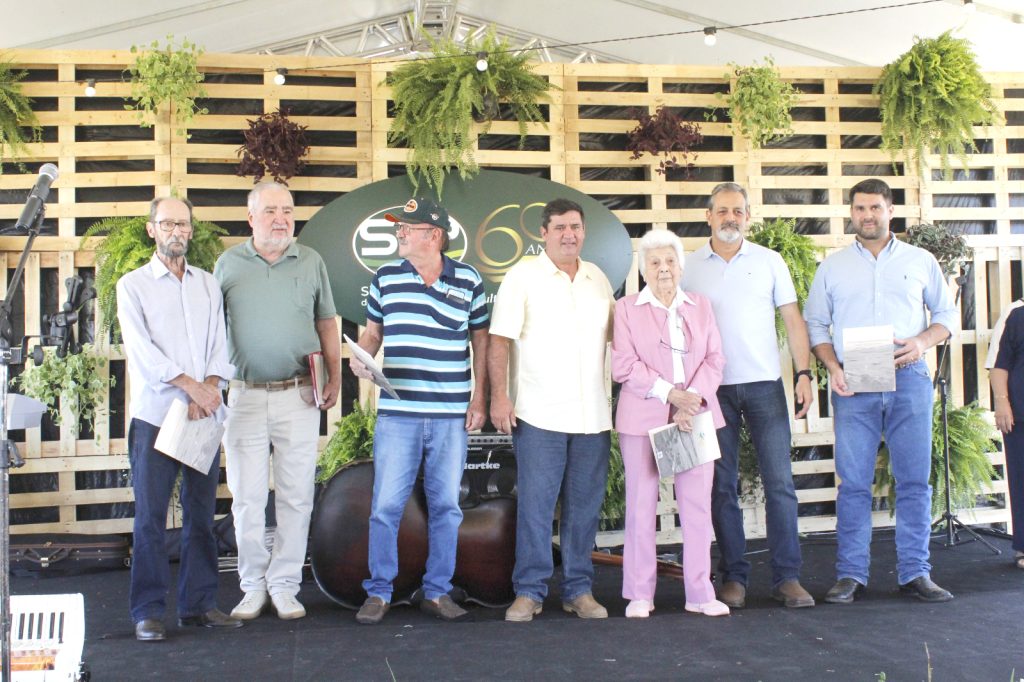 Sindicato Rural celebra 60 Anos com Lançamento de Livro e Homenagens