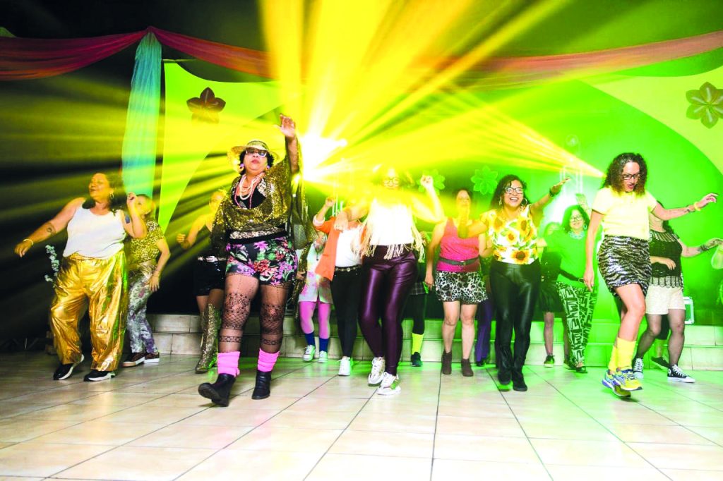 Projeto Dançar +50 encerra o ano com confraternização emocionante no Alto do Cardoso