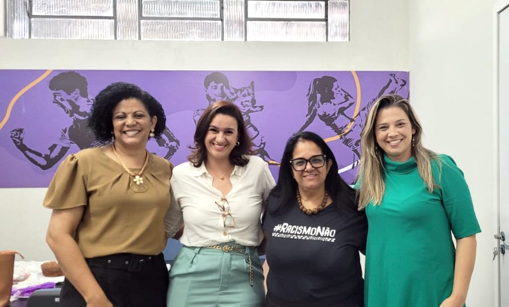Secretaria da Mulher, Família e Direitos Humanos recebe representantes do Instituto Gama de Abrantes