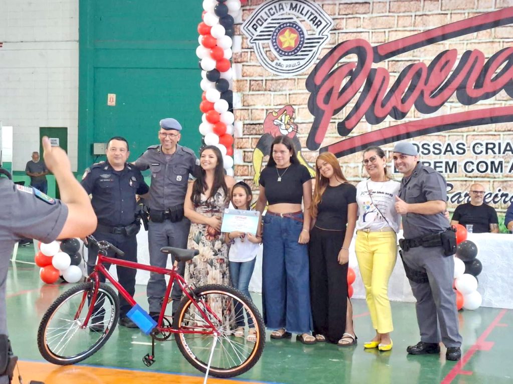 Formatura do Proerd reúne estudantes e celebra educação preventiva nas escolas de Pinda