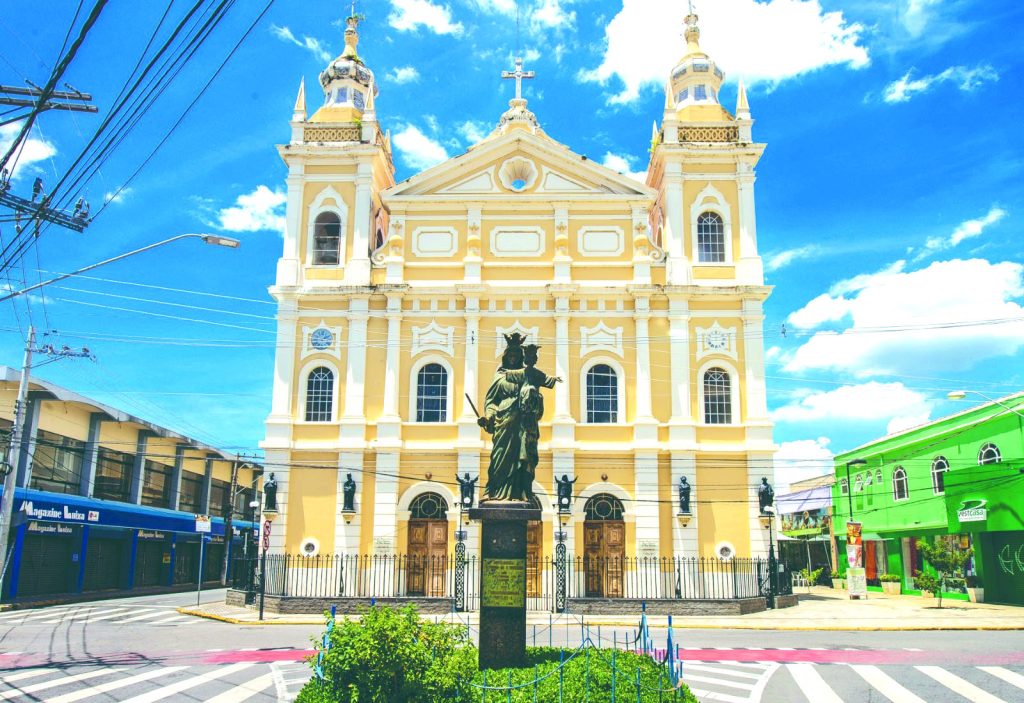 Pinda preserva patrimônio com restauro das igrejas São José e Matriz
