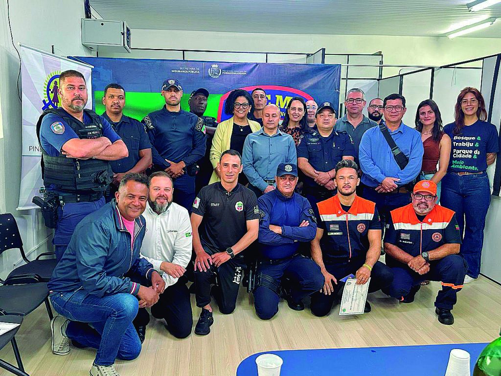 Entrega de certificados marca conclusão do 1º EQP e valoriza formação da GCM