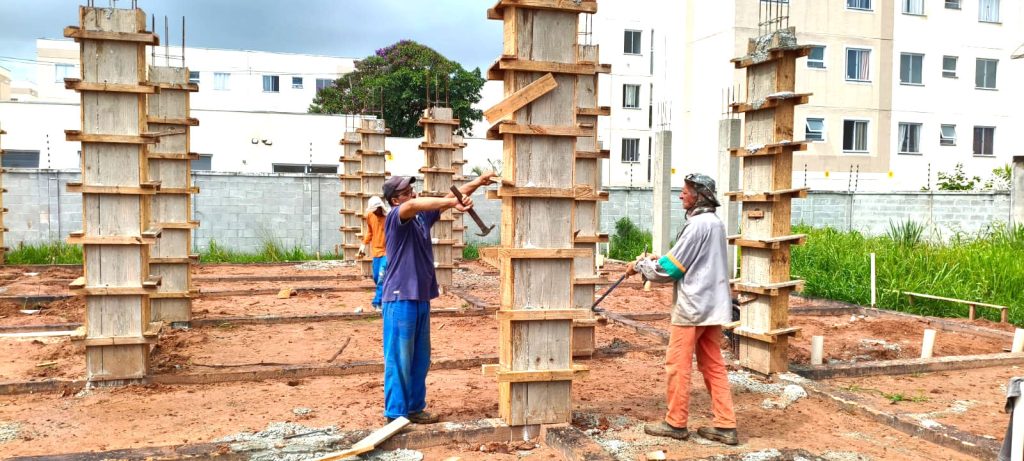 Prefeitura conclui pilares e inicia alvenaria da UBS Santana