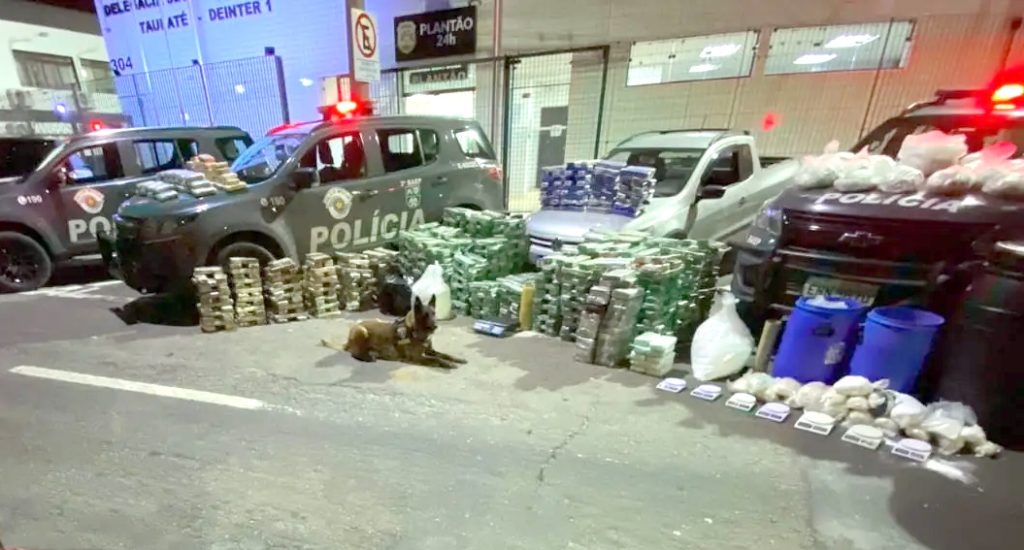 Três homens são presos com mais de 990 quilos de droga em chácara no Goiabal