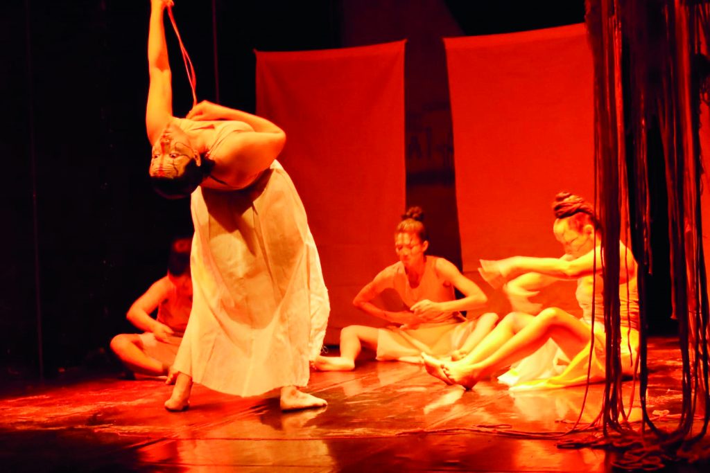 Projeto Akai Ito Circula chega em Pinda com espetáculo gratuito no Teatro Galpão