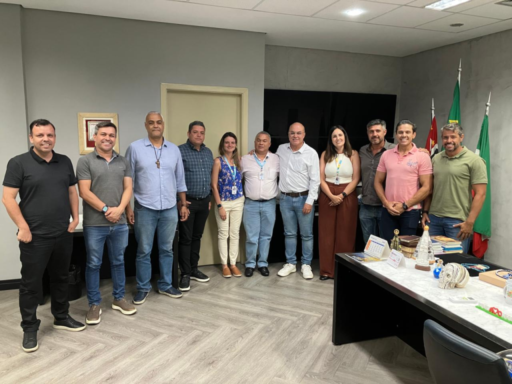 Prefeito, Câmara e Sabesp discutem soluções para o abastecimento de água em Pindamonhangaba