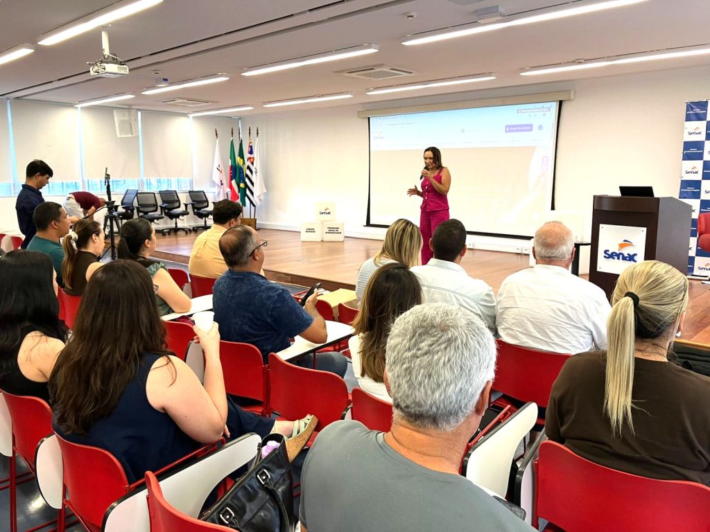 Gestão escolar fortalecida: diretores participam de reunião de acolhimento e alinhamento para 2026