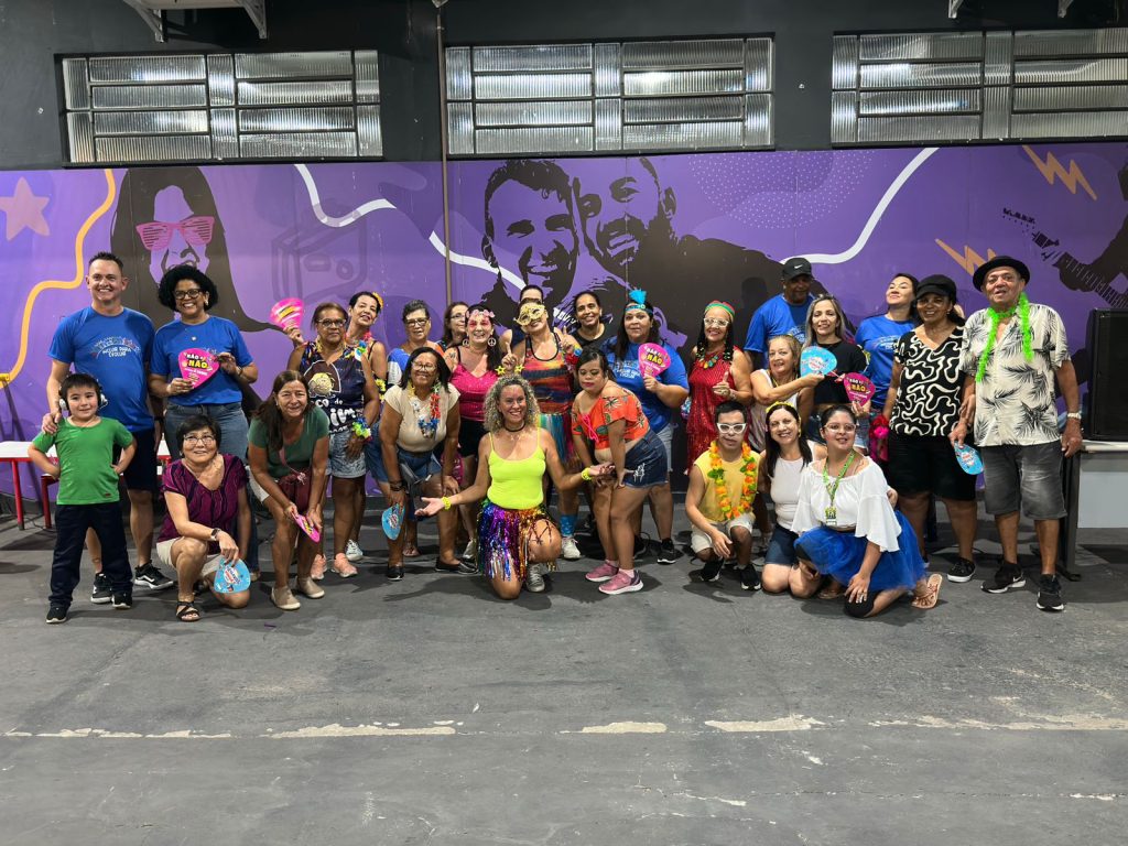 Bloco da Inclusão reúne público diverso e leva mensagem de respeito às ruas de Pinda