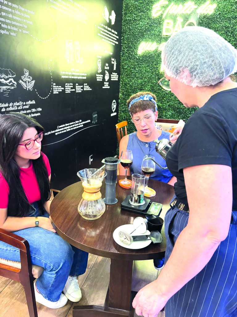 Com jeitinho mineiro, Cheirin Bão oferece sabor e aconchego na xícara de café
