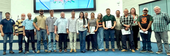 Desenvolvimento Rural participa de encontro regional em defesa da cadeia leiteira paulista