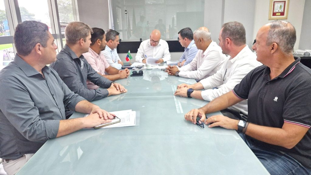 Prefeitura acelera recapeamento e prepara novo pacote para levar asfalto novo a mais de 100 vias em Pinda