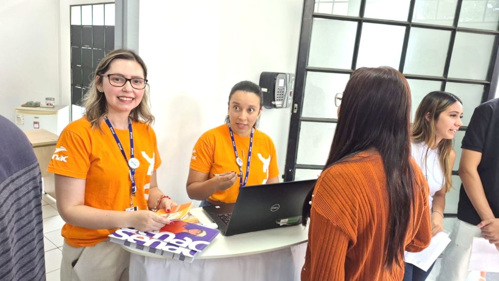 Pinda cadastra cerca de 200 jovens aprendizes no PAT