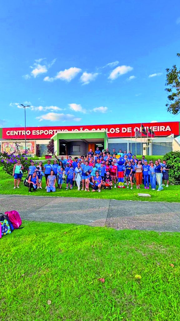 Esportes Sem Fronteiras participa de caminhada de conscientização sobre o autismo em Pinda