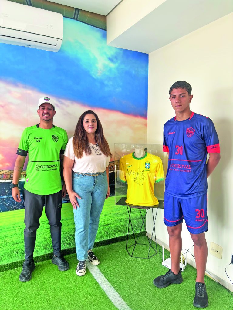 Muito além dos gramados, Pinda FC planeja desenvolver atletas para o futebol