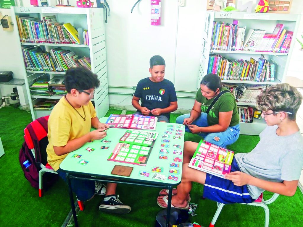 Super Troca de Figurinhas entra em clima de Copa e movimenta a cidade
