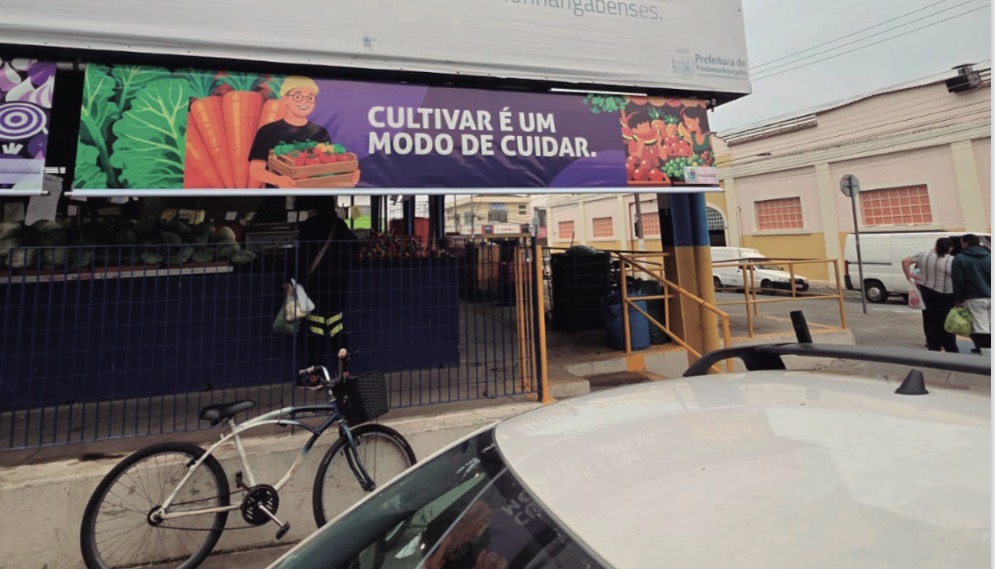Feira Coberta recebe novos toldos e identidade visual mais moderna
