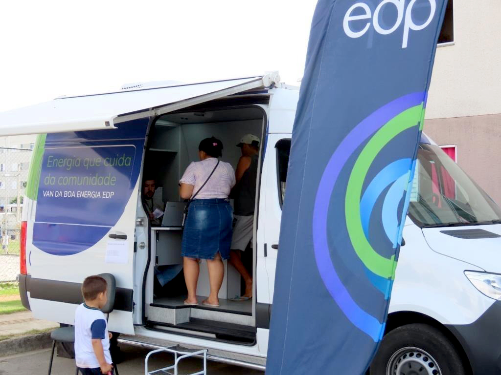 Van da Boa Energia da EDP retorna para Moreira César e oferece serviços gratuitos à população
