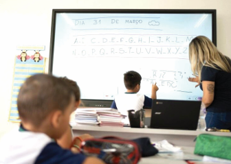 Prefeitura contrata 122 pessoas em 2026, com maioria das vagas para saúde e educação