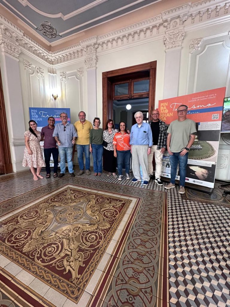 Conselho de Patrimônio de Pindamonhangaba se reúne no Palacete 10 de Julho e avança em estudos de tombamento