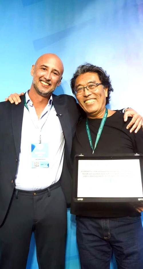 Veterinário de Pindamonhangaba é homenageado no principal evento de ortopedia veterinária do Brasil