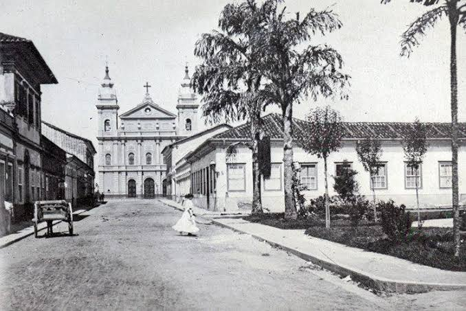 A nossa história feita por quem veio antes