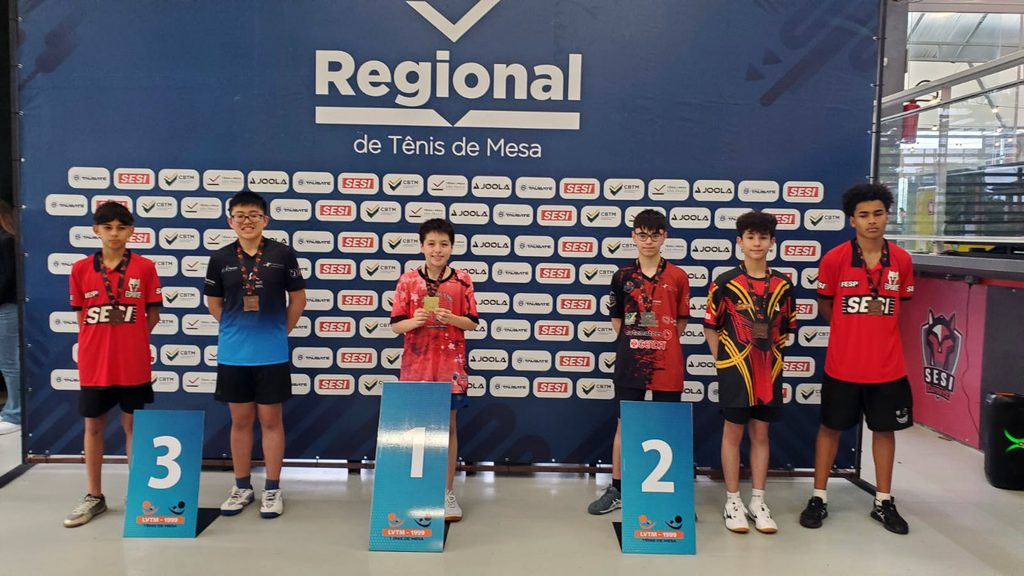Pindamonhangaba conquista medalhas de ouro e prata no Campeonato Valeparaibano de Tênis de Mesa