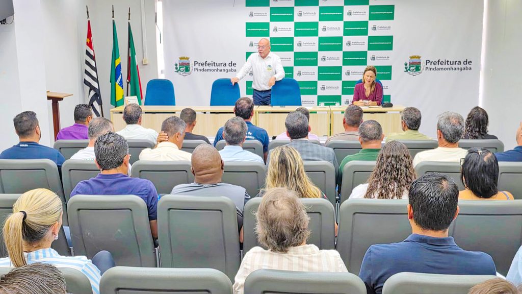 Prefeito Ricardo Piorino reúne equipes para novo alinhamento de zeladoria urbana