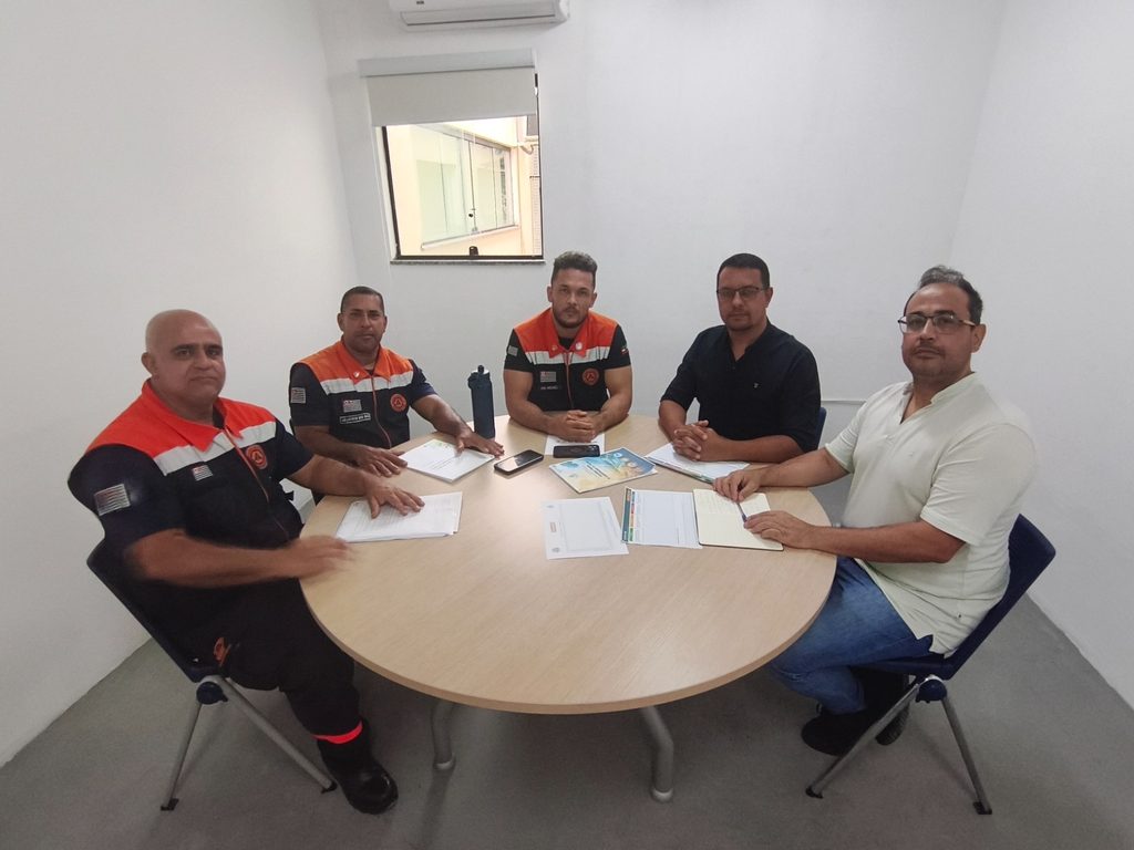 Defesa Civil, Saúde e Comunicação alinham estratégias de prevenção diante das condições climáticas previstas