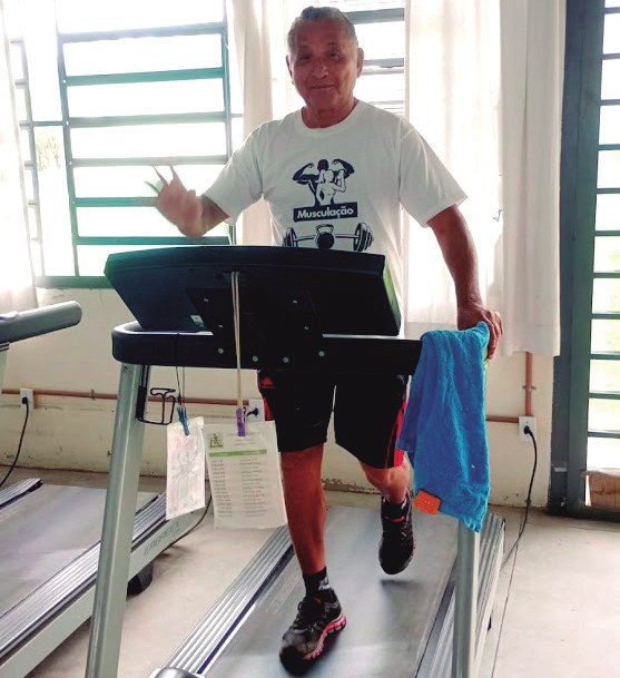 Aos 80 anos, idoso de Pinda mantém rotina de esportes e se destaca em competição