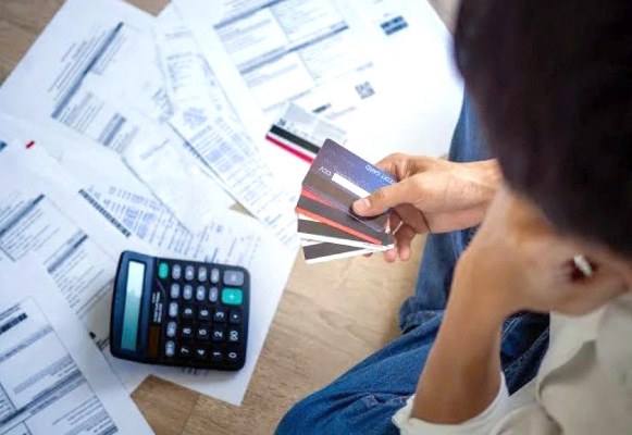 Endividamento de risco cresce 75% e atinge 20,3 milhões de brasileiros